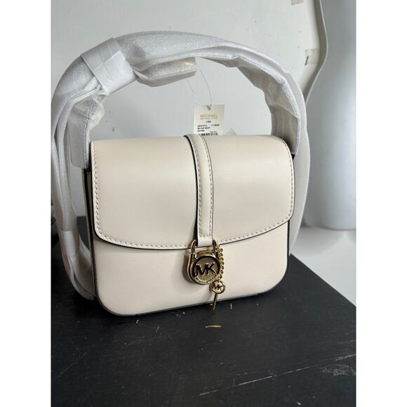 Michael Michael Kors NWT Lyra Small Flap Crossbody Leather Handbag Cream Purse - Picture 1 of 4